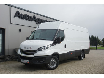 Gesloten bestelwagen — Iveco Daily Kasten 2x 35S18 L4H2 16m³ Aut.+AHK+ACC+LED+NAVI
